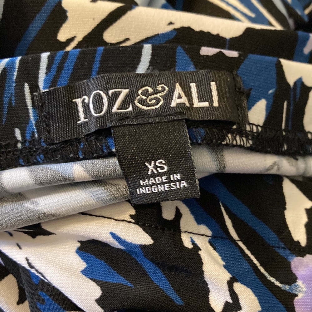 ROZ & ALI ELASTIC WAIST SKIRT - Picture 4 of 5